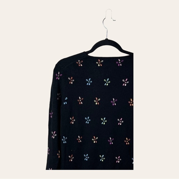0046. TALBOTS LONG SLEEVE TOP 100% CASHMERE‎ BLACK WITH MULTI COLOR FLOWERS - Picture 8 of 9